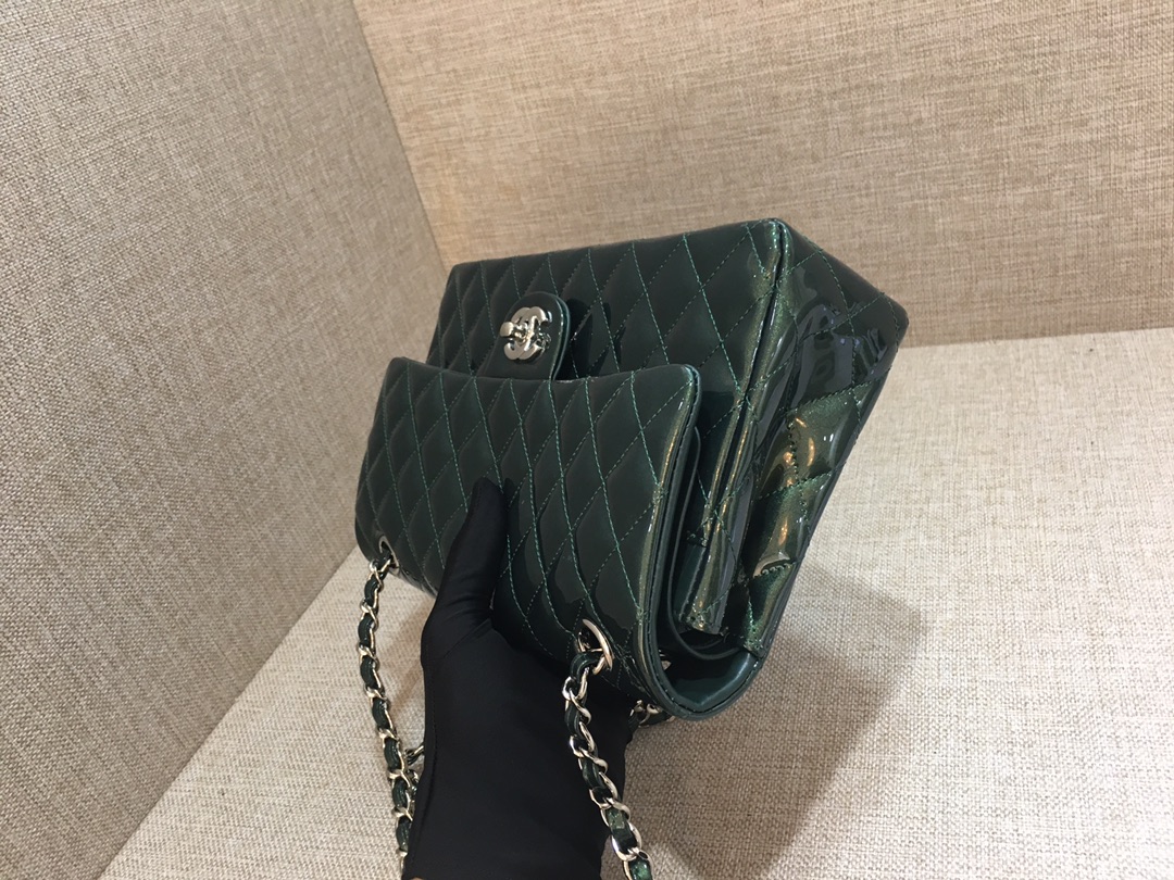 Medium Classic Flap Patent Leather Bag AO1112 Green/Silver